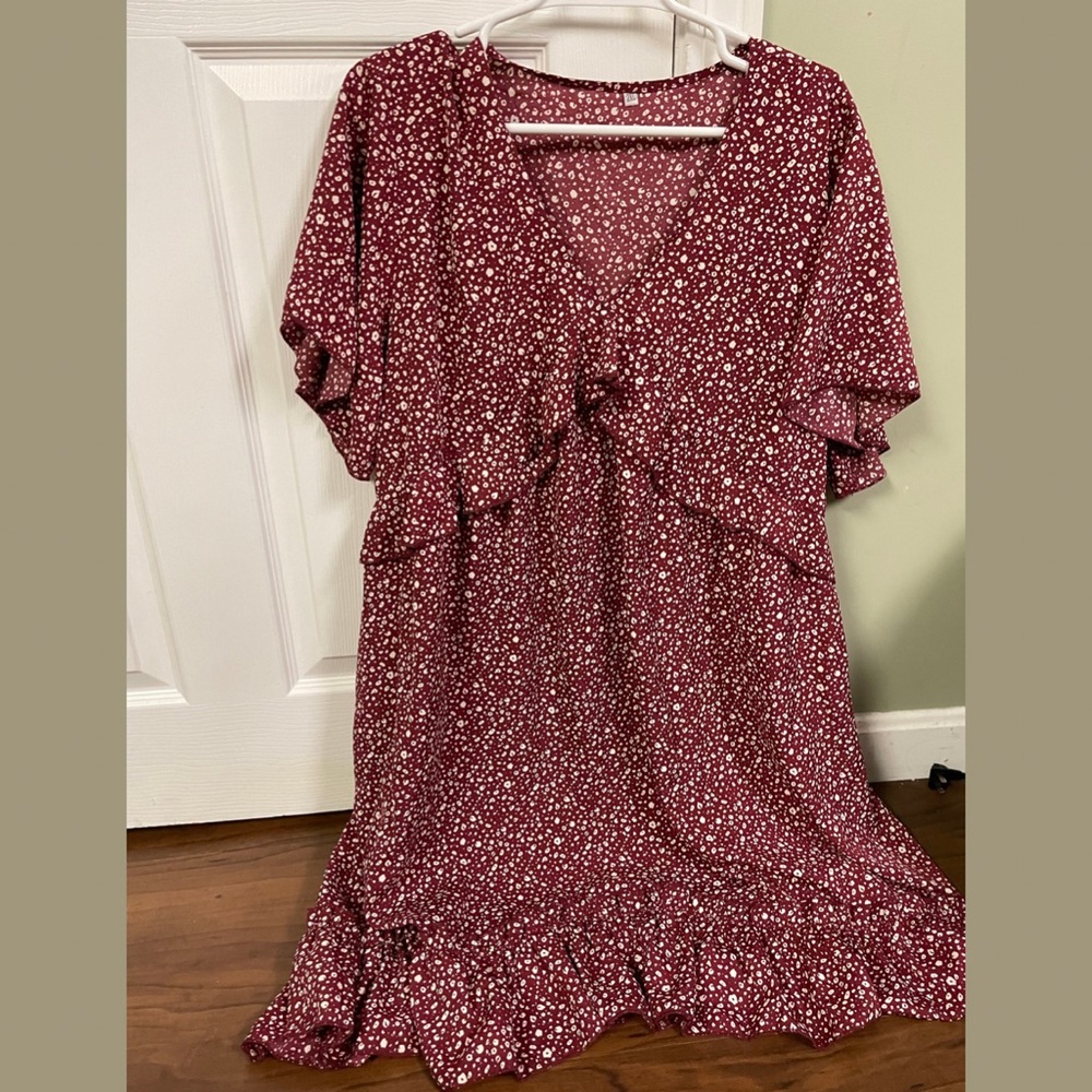 Amazon Flowy Ruffle Dress - Picture 2 of 3
